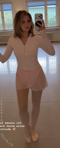 Videozeugs nude photo 7