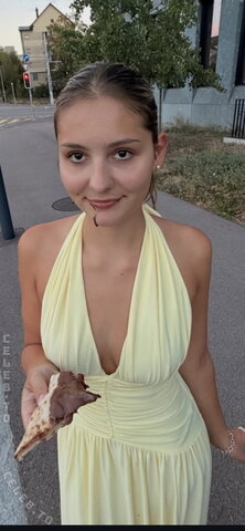 Videozeugs nude photo 1