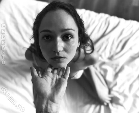 Viktoria Lara Hochwimmer nude photo 12