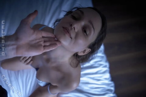 Viktoria Lara Hochwimmer nude photo 3