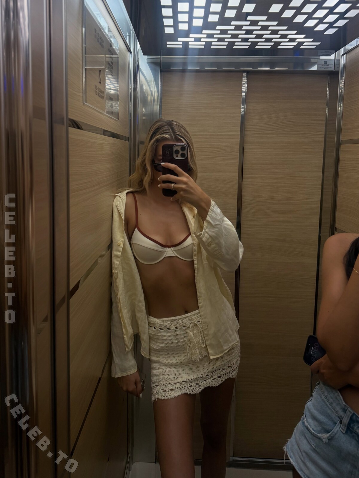 Viktoria Varga nude photo 4