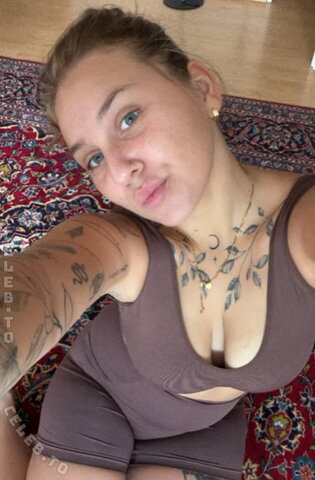 Viky kid nude photo 2
