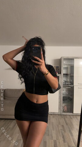 Vinoschh nude photo 9