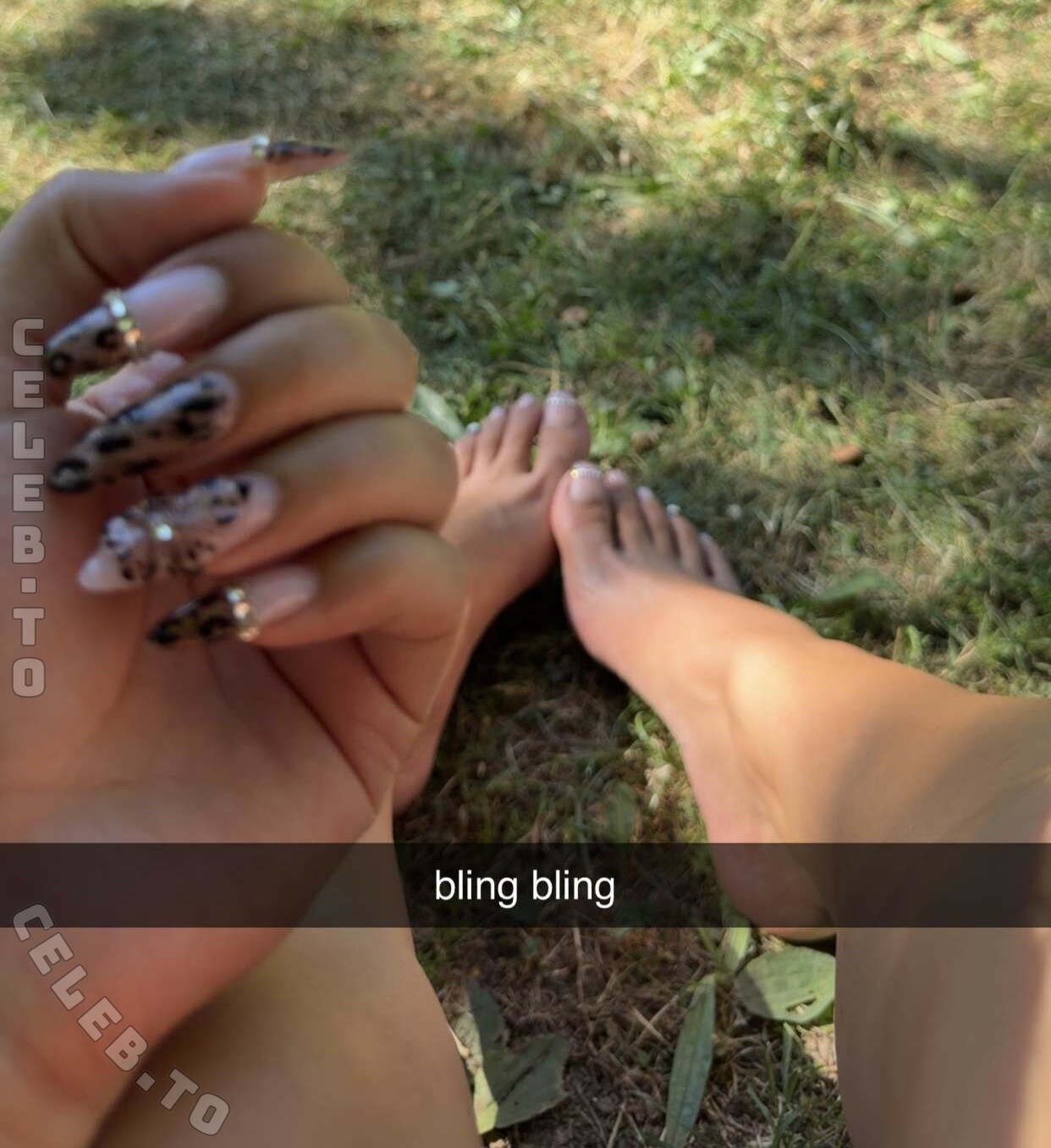 Vinoschh nude photo 2