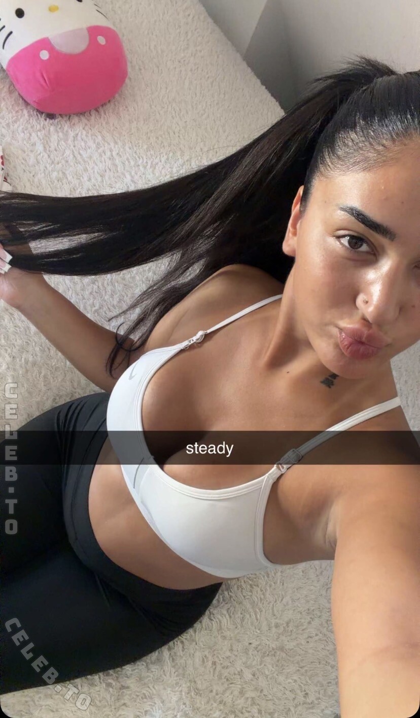 Vinoschh nude photo 2