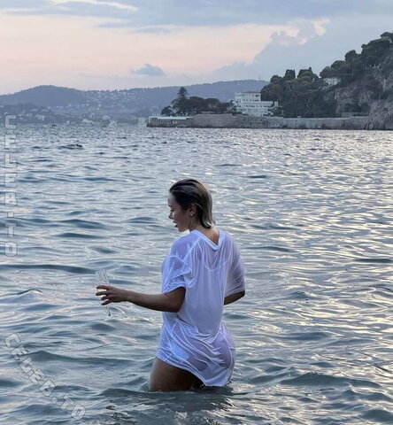 Violetta Bert Hot (2 photos)