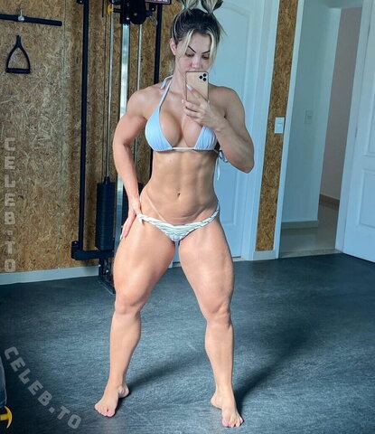 Vivi Winkler nude photo 40