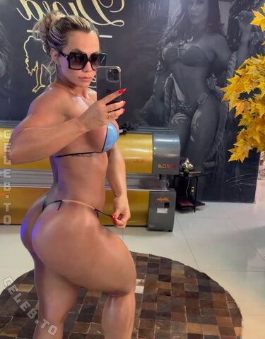 Vivi Winkler nude photo 10