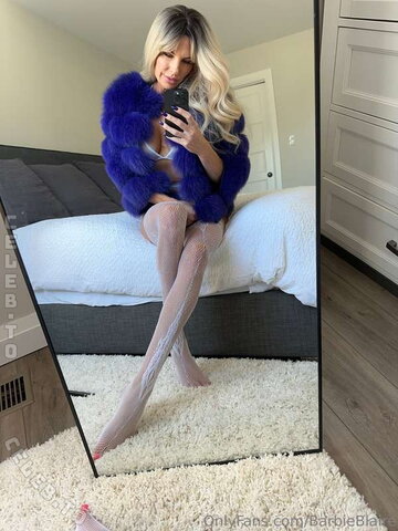 Vivian Fox nude photo 32