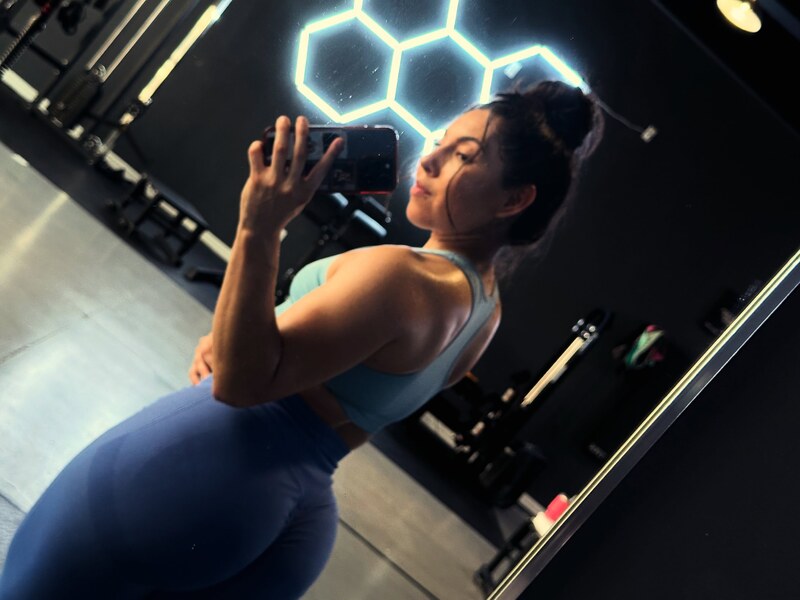 Vivian Saldana nude photo 13