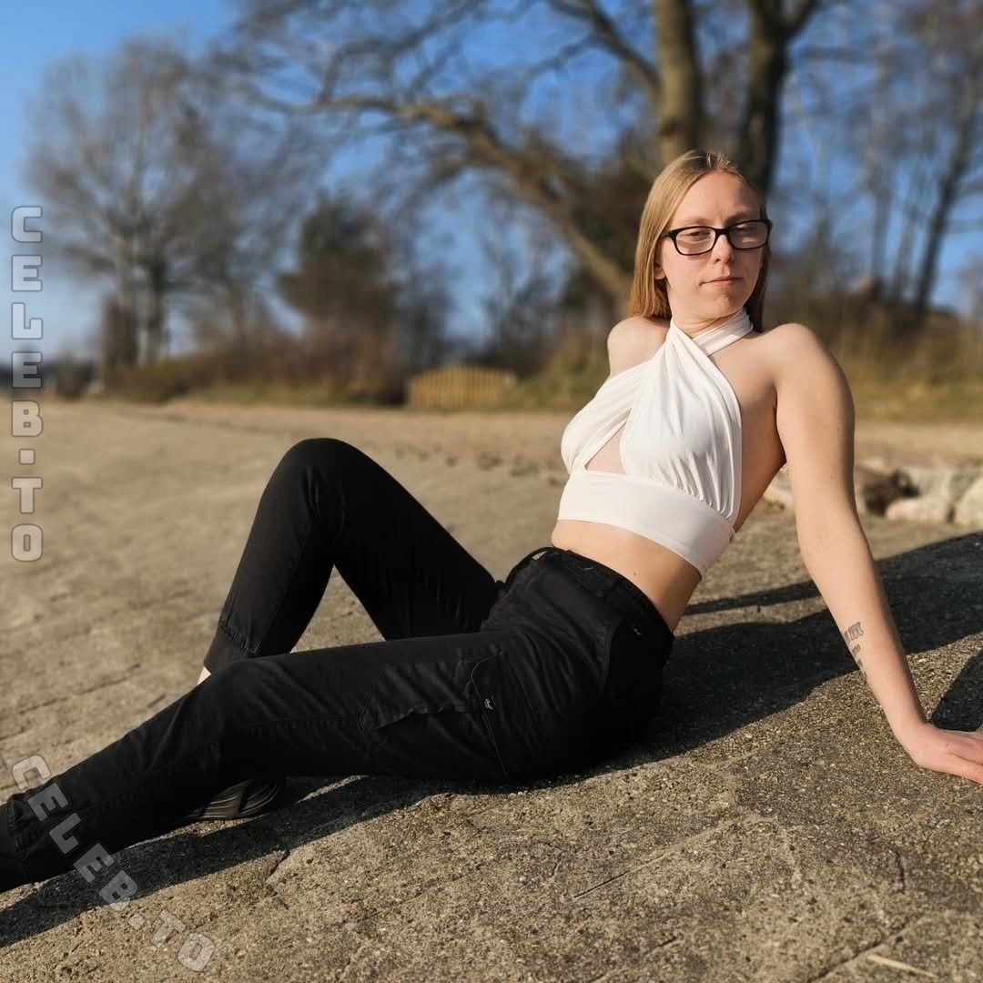 Vivi.an.3107 nude photo 2