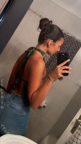 vivianalukas nude photo 11