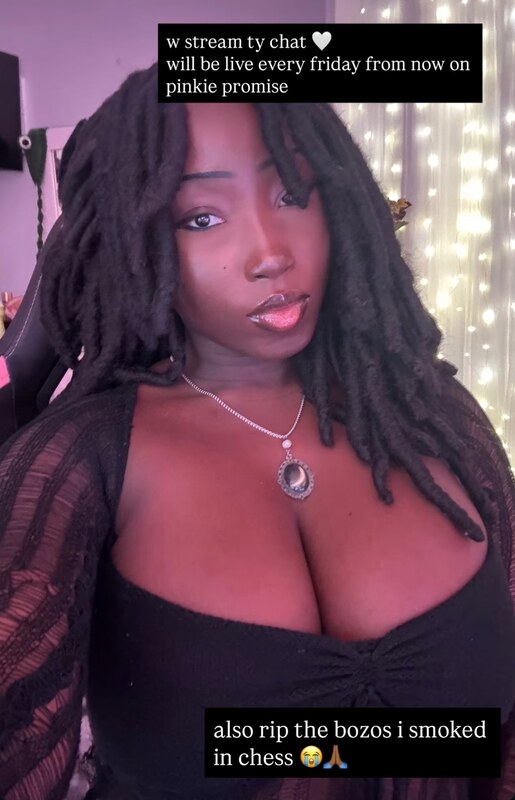 Vivicax.x nude photo 1