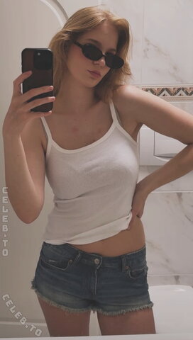 Vivien Michelle New (1 photo)