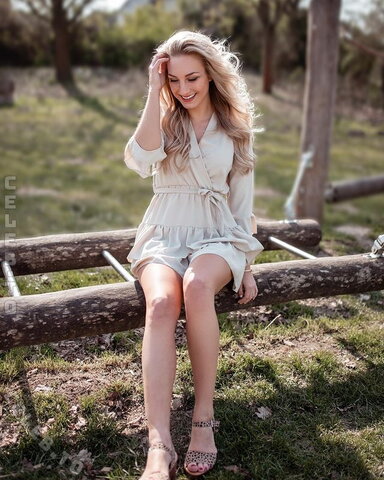 viviengo_ nude photo 9