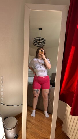 Vivien.rks nude photo 16