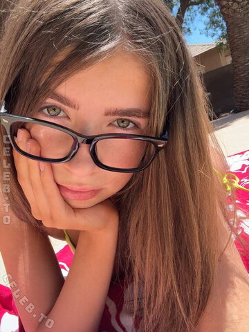 Vivylue – New OF GIRL, really hot!