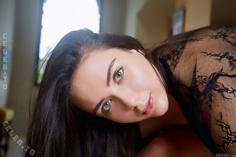 Vixi Rafi nude photo 369