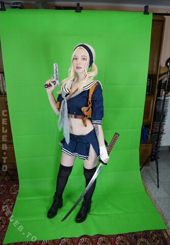vleafnin – Screenshot of an unreleased picture of her Babydoll cosplay, which she showed in her stream.