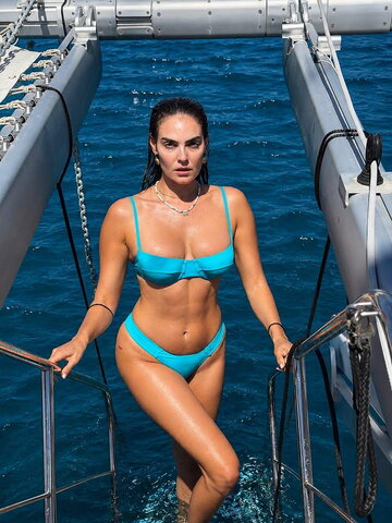 Vrisiida Andriotou Sexy (3 photos)