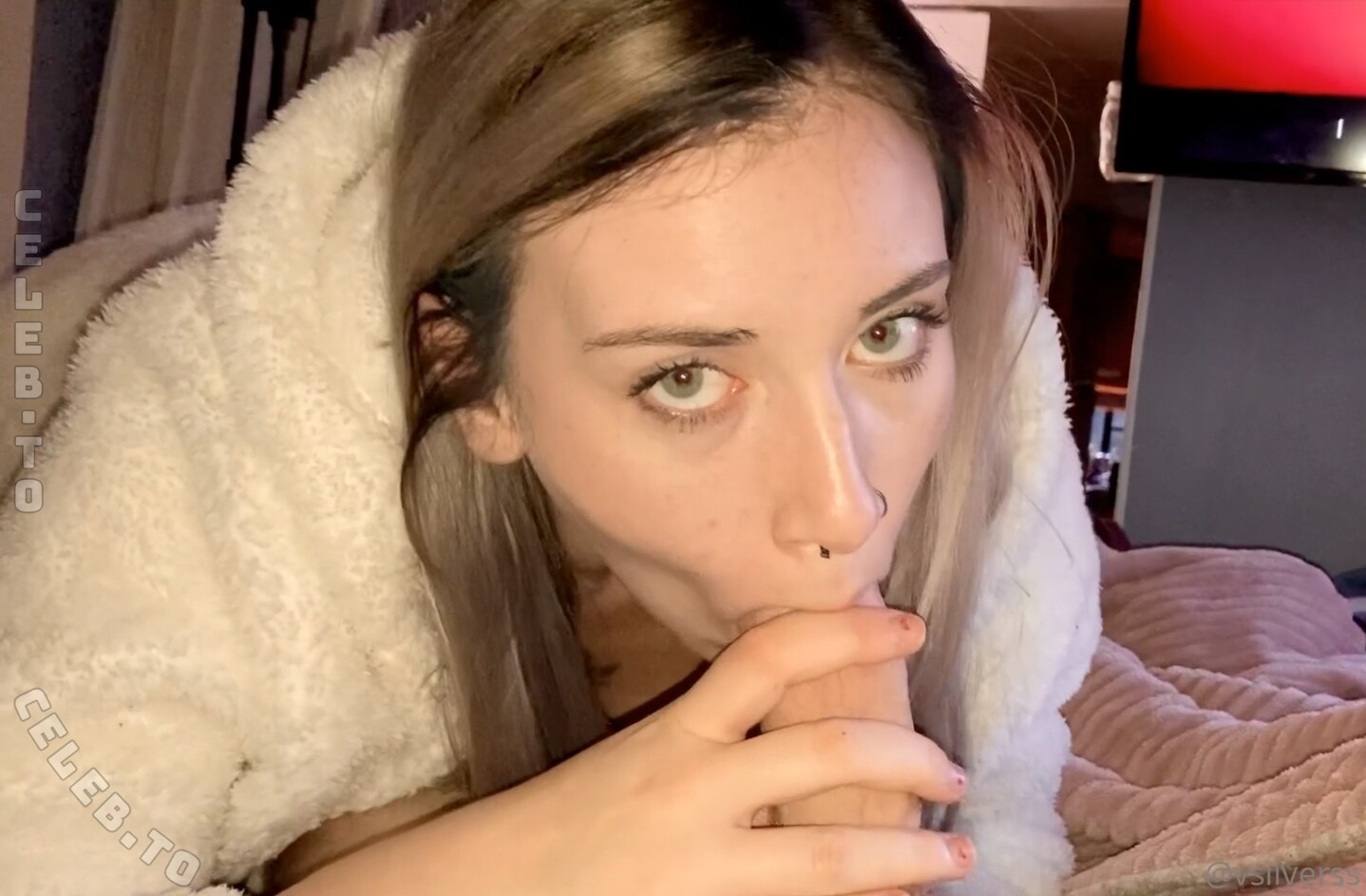 vsilverss nude photo 1
