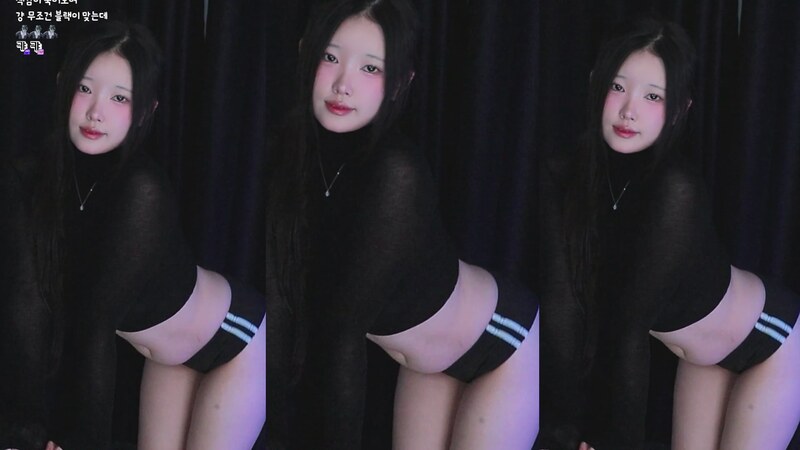 w_.0_0._n nude photo 1