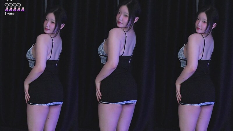 w_.0_0._n nude photo 10