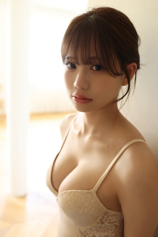 Wada Miyu nude photo 6