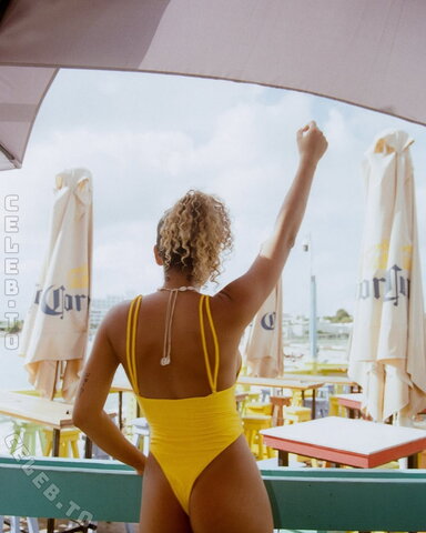 Wahyne nude photo 50
