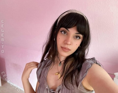 Wayamayafey nude photo 8