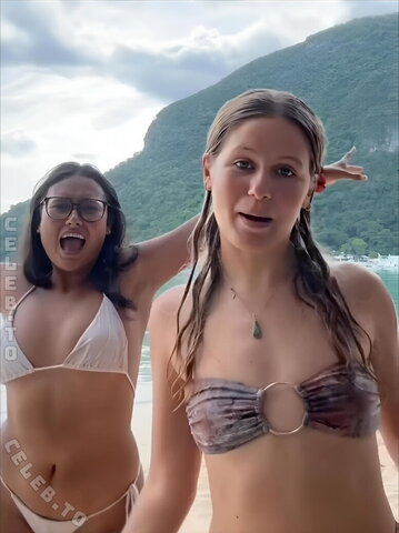 Where.is.Moni nude photo 3