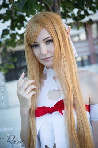 Whitespring nude photo 1