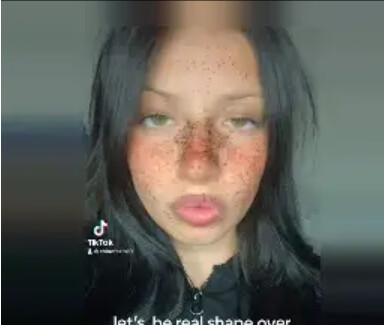 Who is she nude photo 2