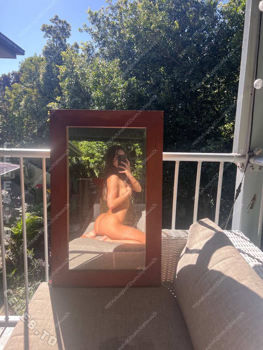 Wholessum nude photo 3