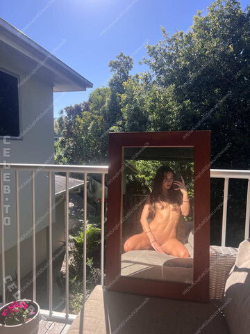 Wholessum nude photo 6