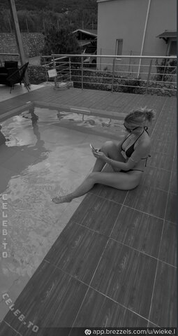Wieke photo 3