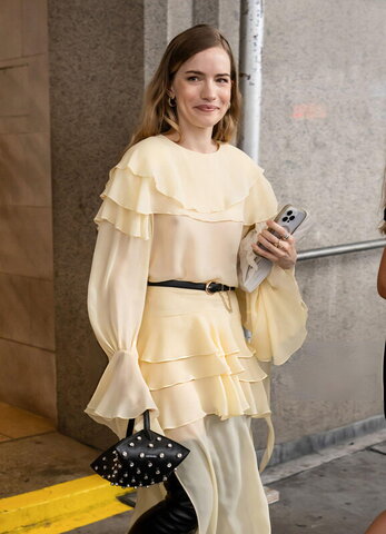 Willa Fitzgerald Hot (7 photos)