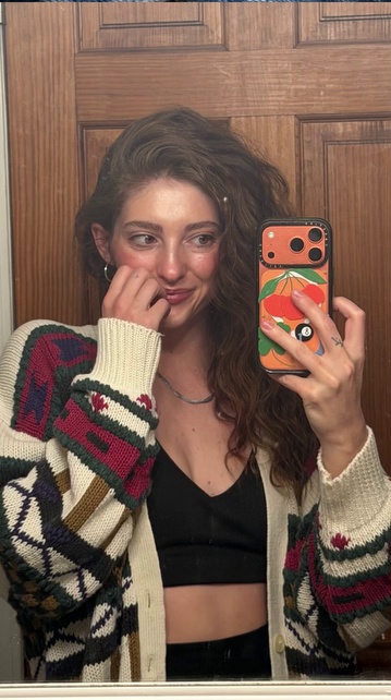 Willow shields nude photo 2
