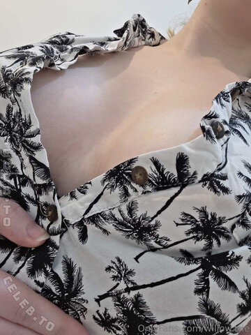 Willow Trie nude photo 13