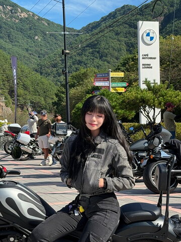 WINMI nude photo 3