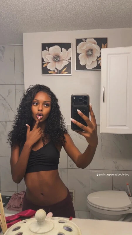 Winta nude photo 2