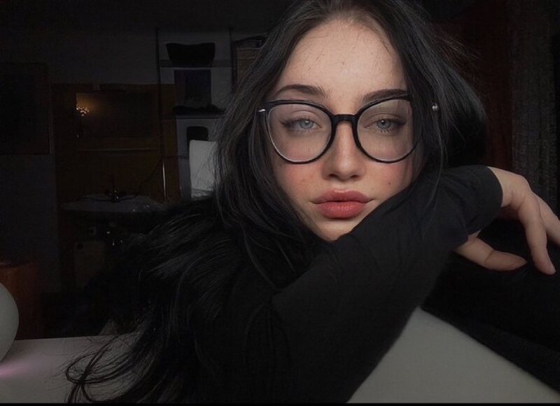 winterd0ll nude photo 2