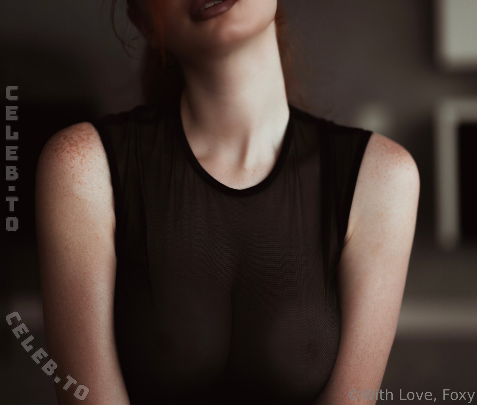 withlovefoxy nude photo 3
