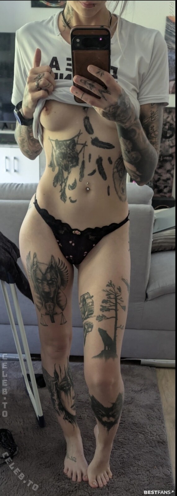 Woelfchen16 nude photo 1