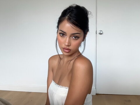 Wolfiecindy nude photo 5