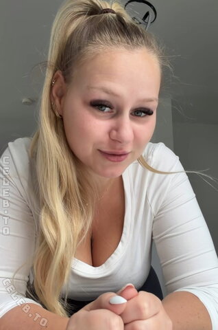 Wollnys nude photo 19