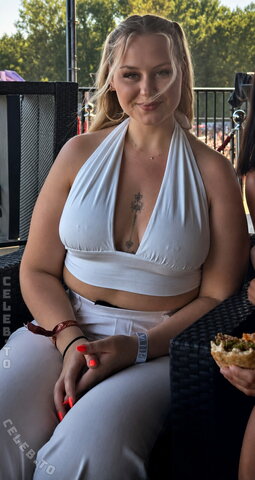 Wollnys Sexy (1 photo)