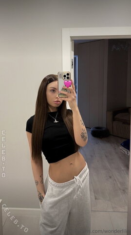 wonderlilia nude photo 4