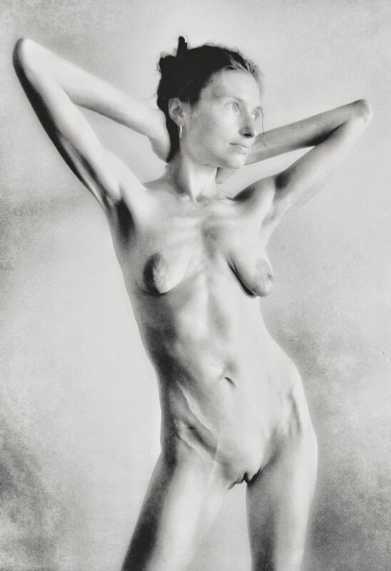 Wonderwife nude photo 6