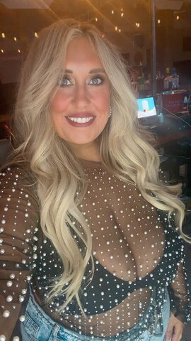 wvqueenb nude photo 2